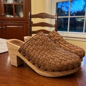 Free people woven clogs